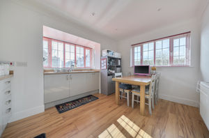 Photo 19- click for photo gallery